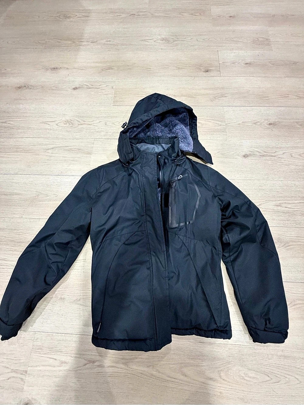 Women’s small Waterproof Ski Jacket Fleece Lined Windbreaker Black Small